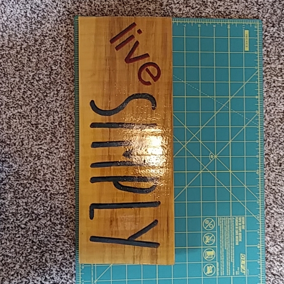 Handmade Primitive Live Simply Sign - Picture 3 of 3